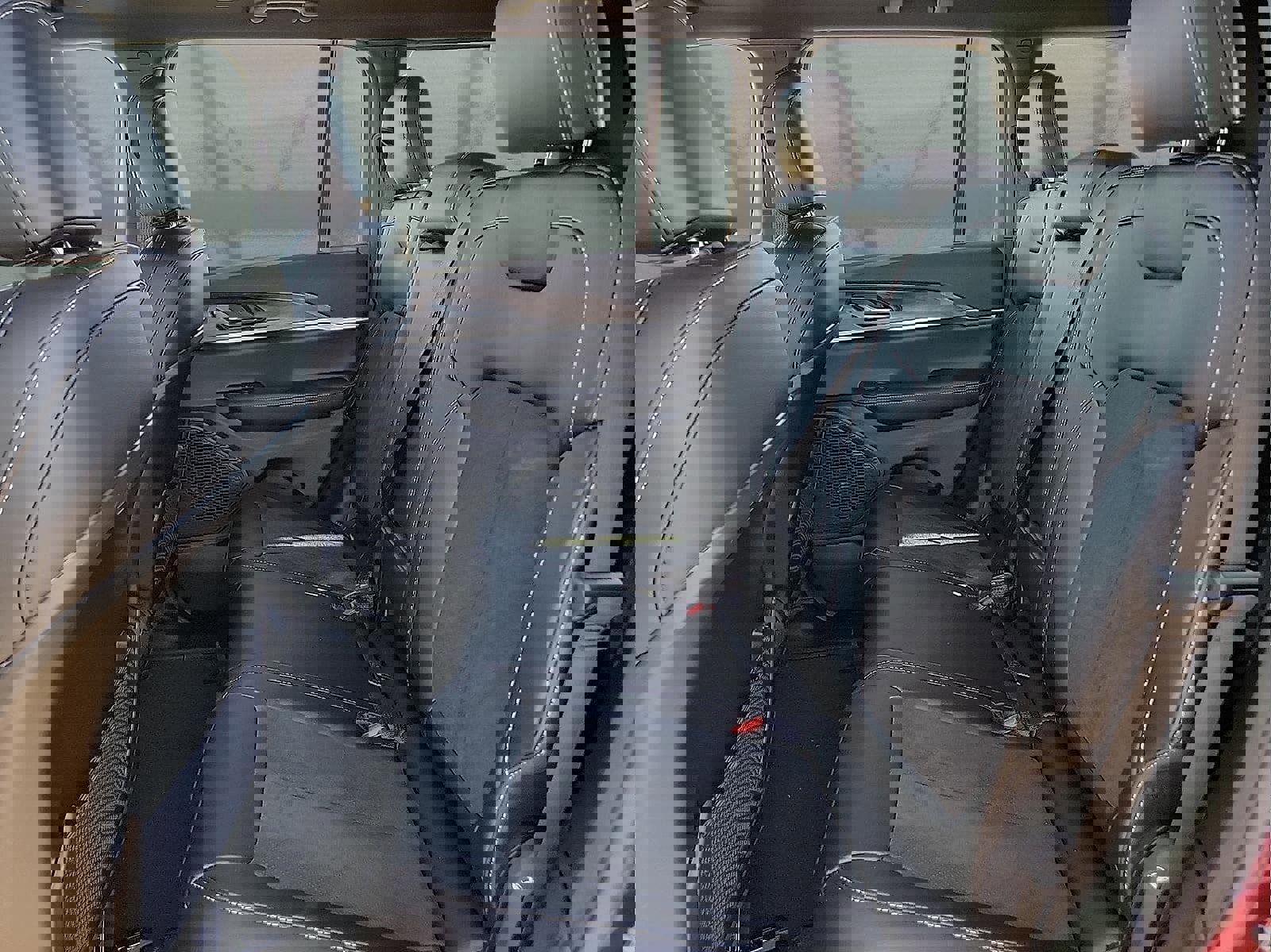 New 2026 Jeep Grand Cherokee Altitude image 8