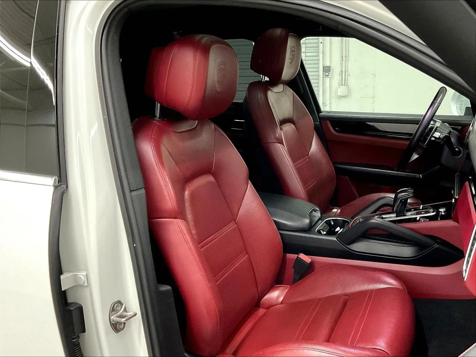 Used 2019 Porsche Cayenne S AWD/4WD image 12