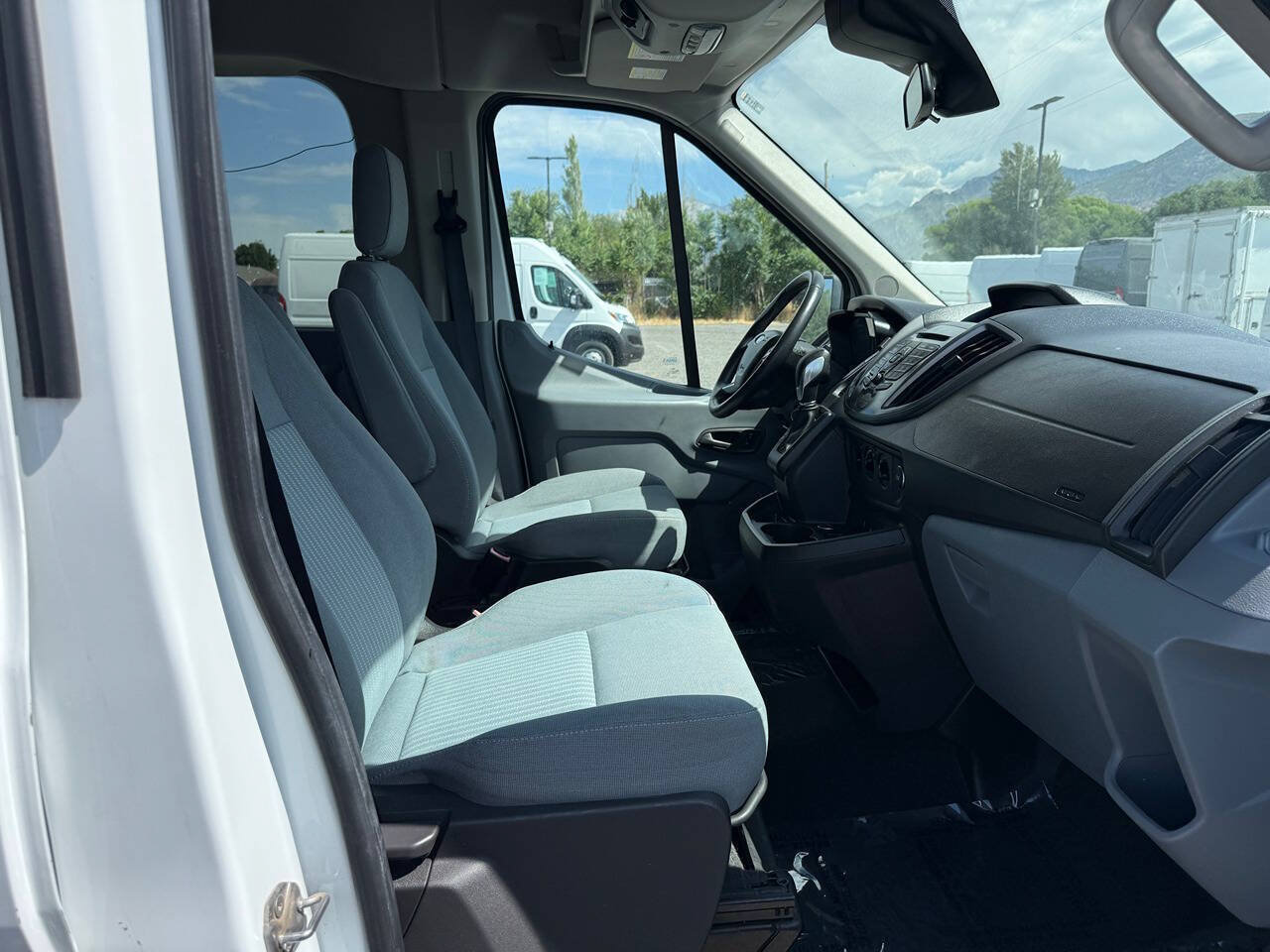 Used 2016 Ford Transit 350 XLT RWD image 17