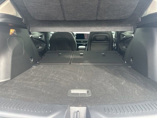 Used 2025 Buick Encore GX Avenir w/ Avenir Technology Package AWD/4WD image 57