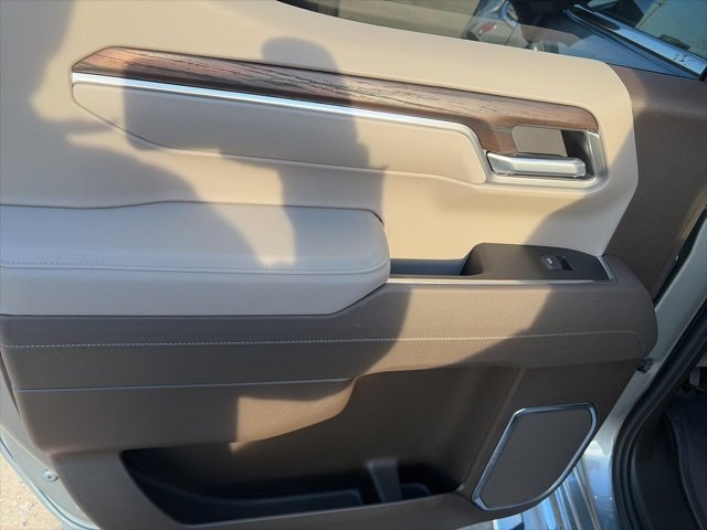 New 2026 GMC Sierra 1500 SLT w/ SLT Premium Plus Package image 12