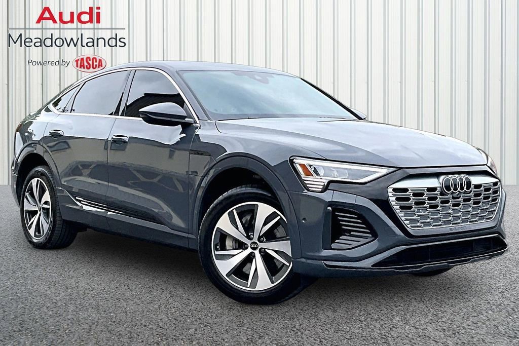 Used 2024 Audi Q8 e-tron Premium Plus w/ Premium Plus Package AWD/4WD image 3