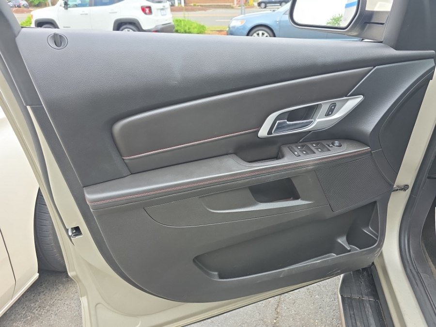 Used 2015 GMC Terrain SLE AWD/4WD image 12