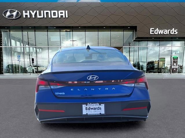 New 2026 Hyundai Elantra Sport image 6