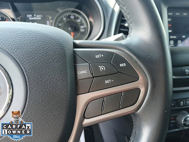 Used 2019 Jeep Cherokee Latitude Plus w/ Comfort/Convenience Group AWD/4WD image 36