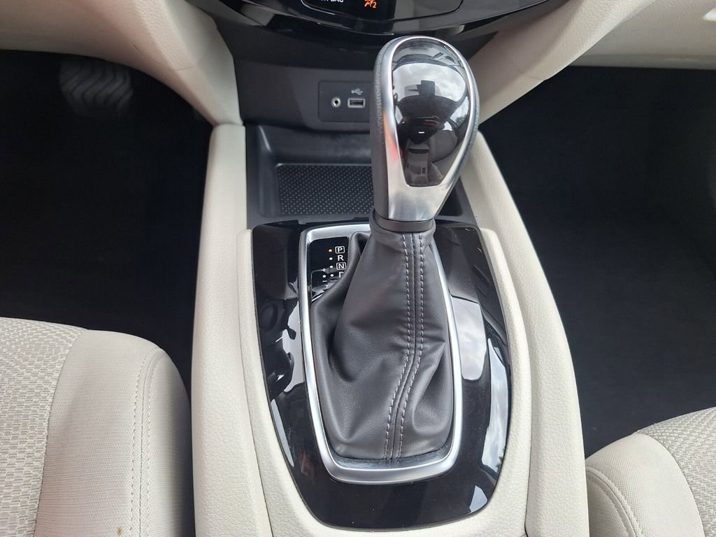 Used 2021 Nissan Rogue Sport SV image 18