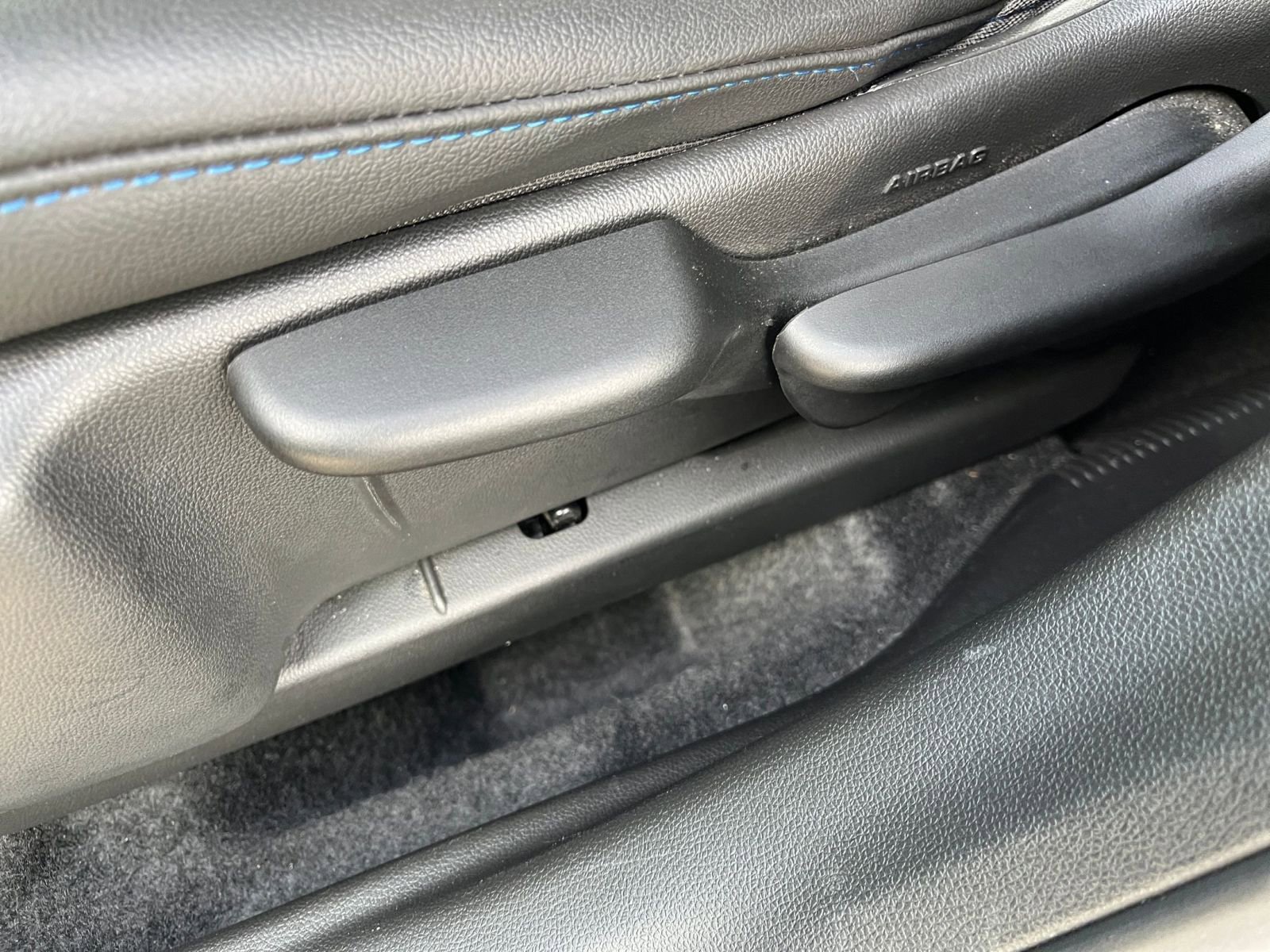 Used 2025 Chevrolet Trax LT image 22