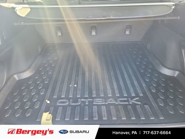 Used 2023 Subaru Outback Limited image 14