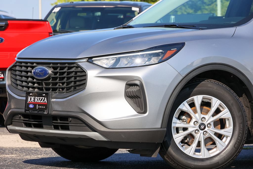 Certified 2023 Ford Escape Active w/ Cold Weather Package FWD image 16