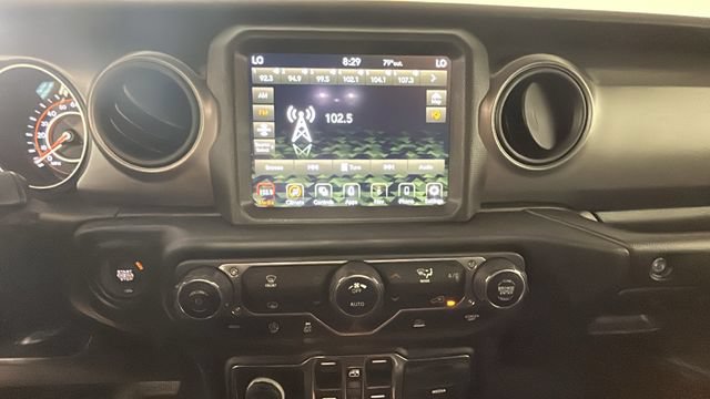 Used 2022 Jeep Wrangler Unlimited Sport AWD/4WD image 22
