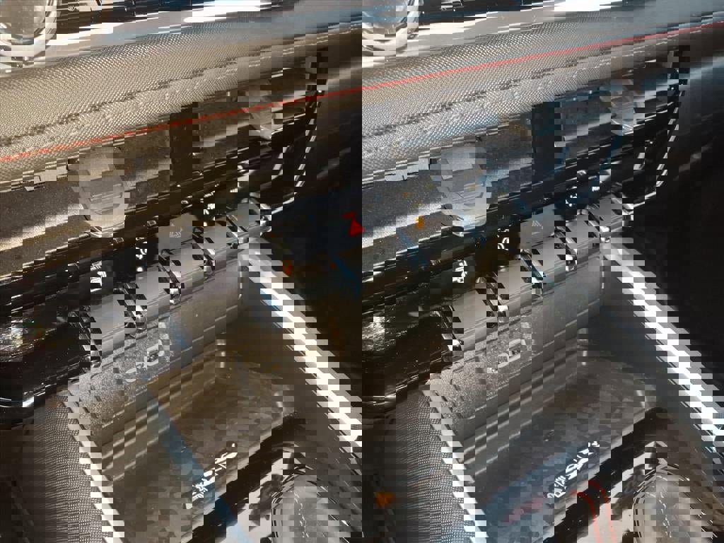 Used 2025 Chevrolet Colorado Z71 w/ Technology Package image 21