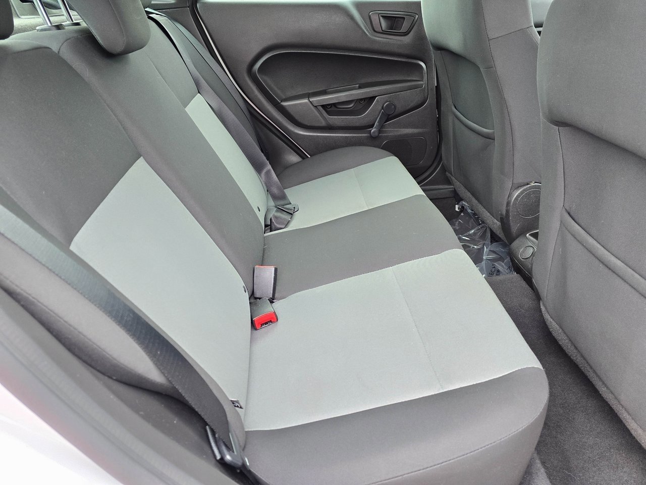 Used 2017 Ford Fiesta S image 33