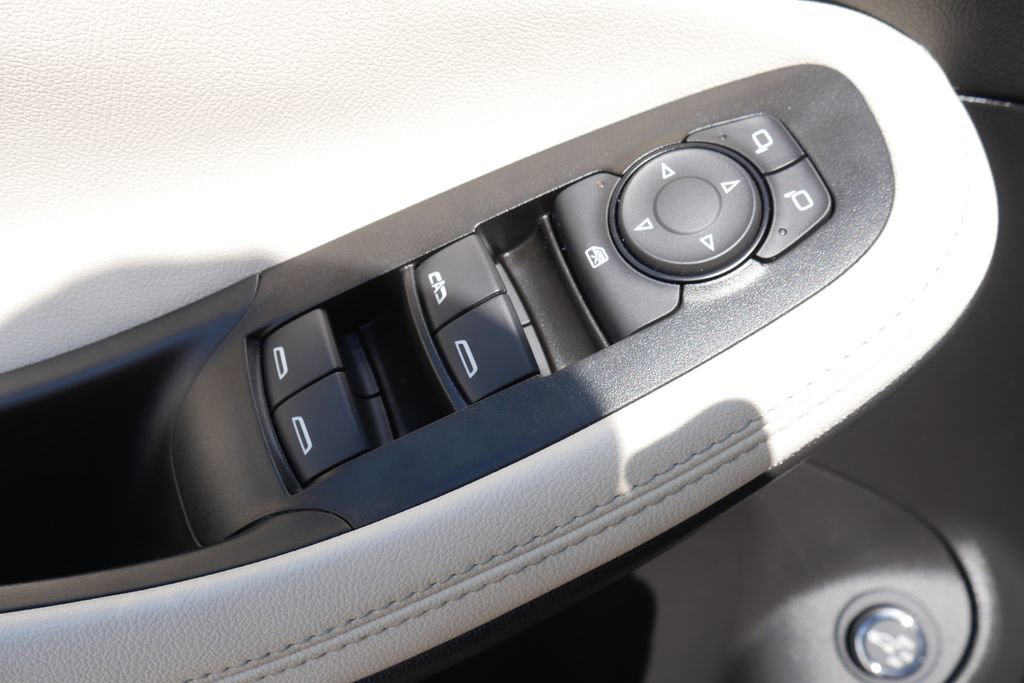 Used 2023 Buick Encore GX Essence w/ Advanced Technology Package image 33