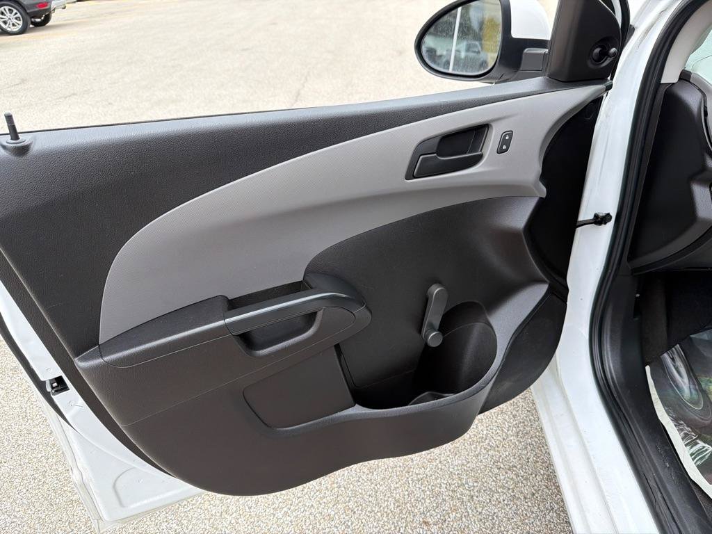 Used 2017 Chevrolet Sonic LT FWD image 9