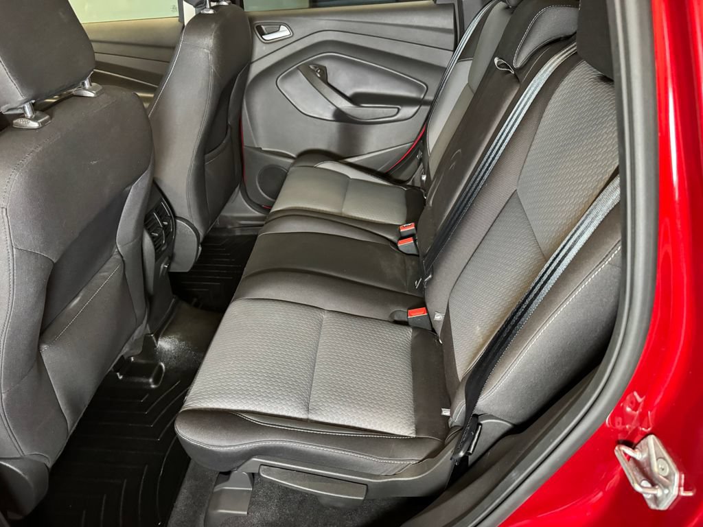 Used 2019 Ford Escape SE FWD image 19
