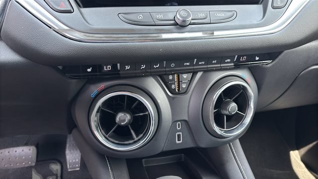 Used 2023 Chevrolet Blazer LT w/ Convenience Package FWD image 30