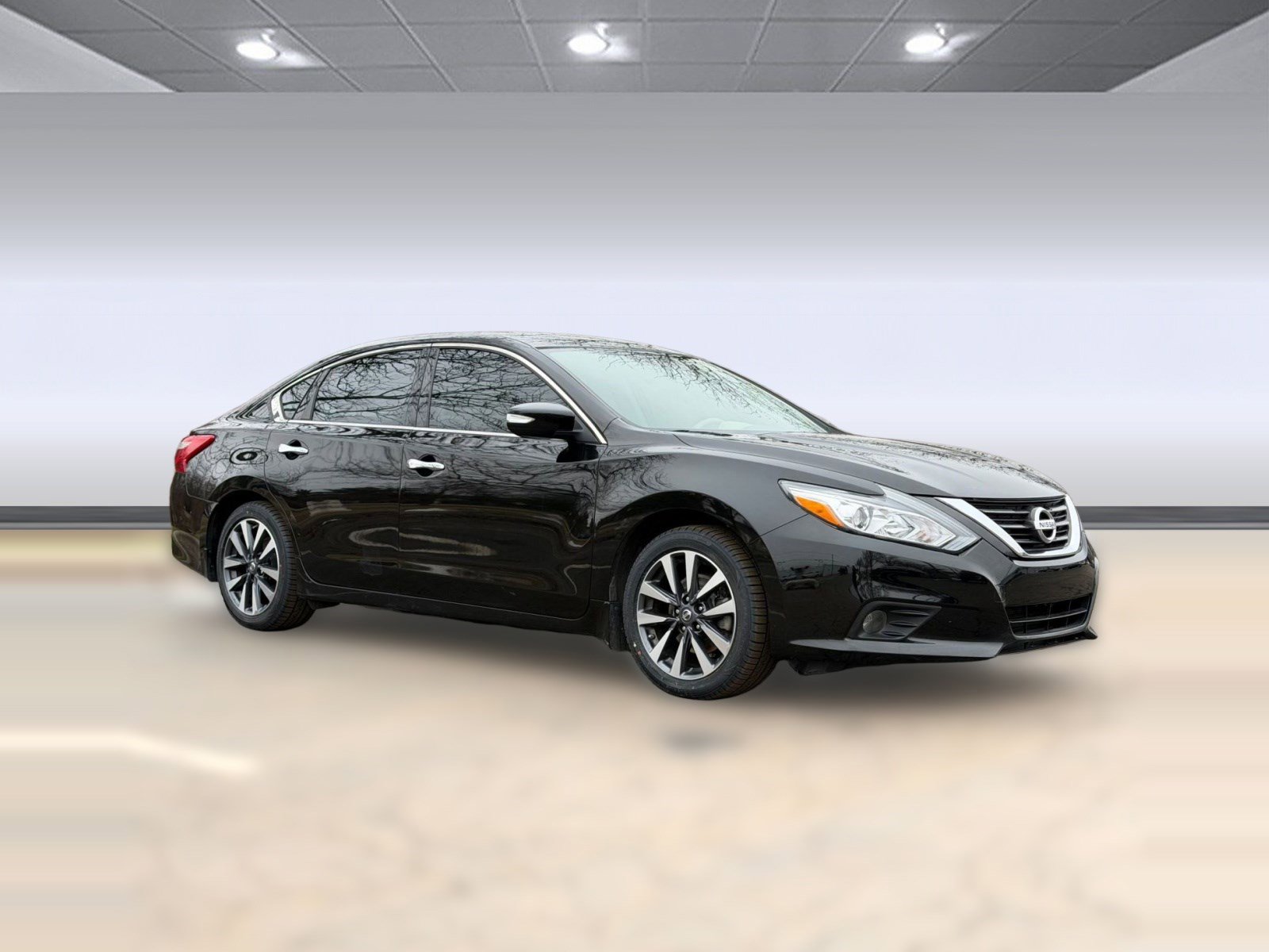Used 2016 Nissan Altima 2.5 SL w/ Moonroof Package image 6