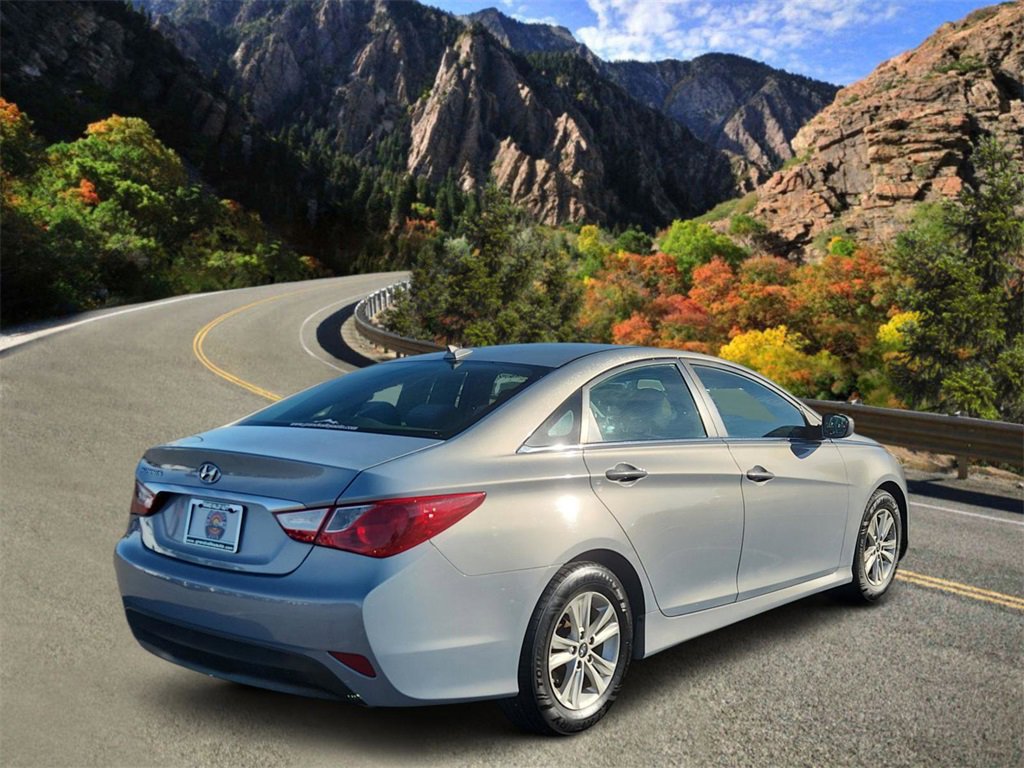 Used 2014 Hyundai Sonata GLS image 3