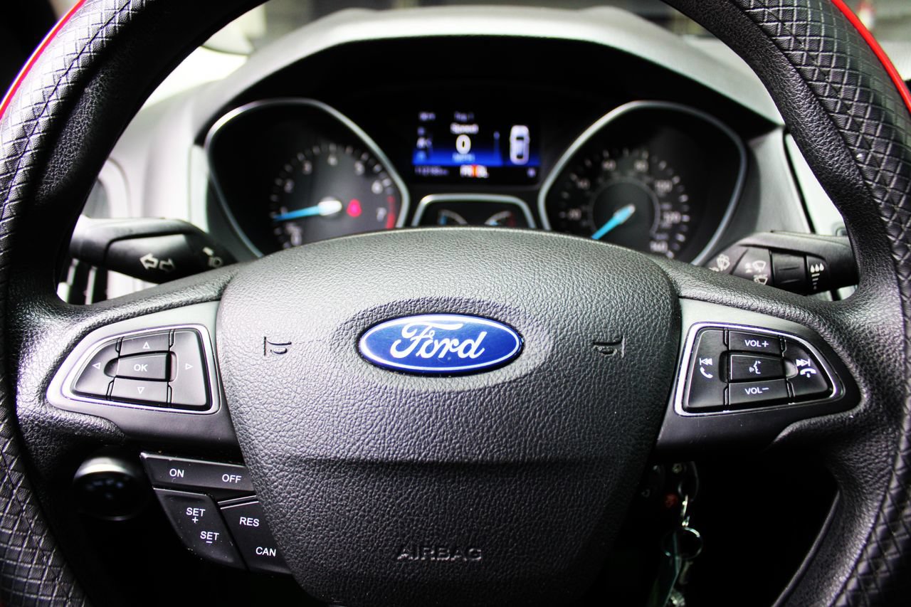 Used 2016 Ford Focus SE FWD image 28