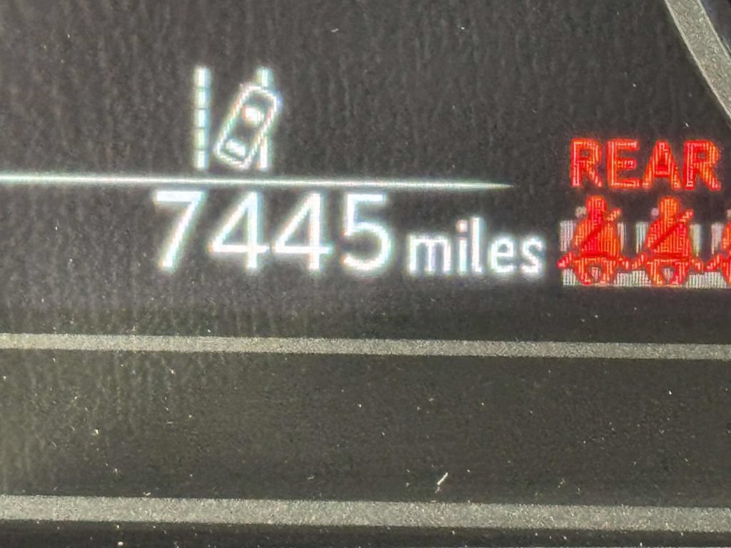 Used 2024 Lexus UX 250h AWD w/ Premium Package image 2