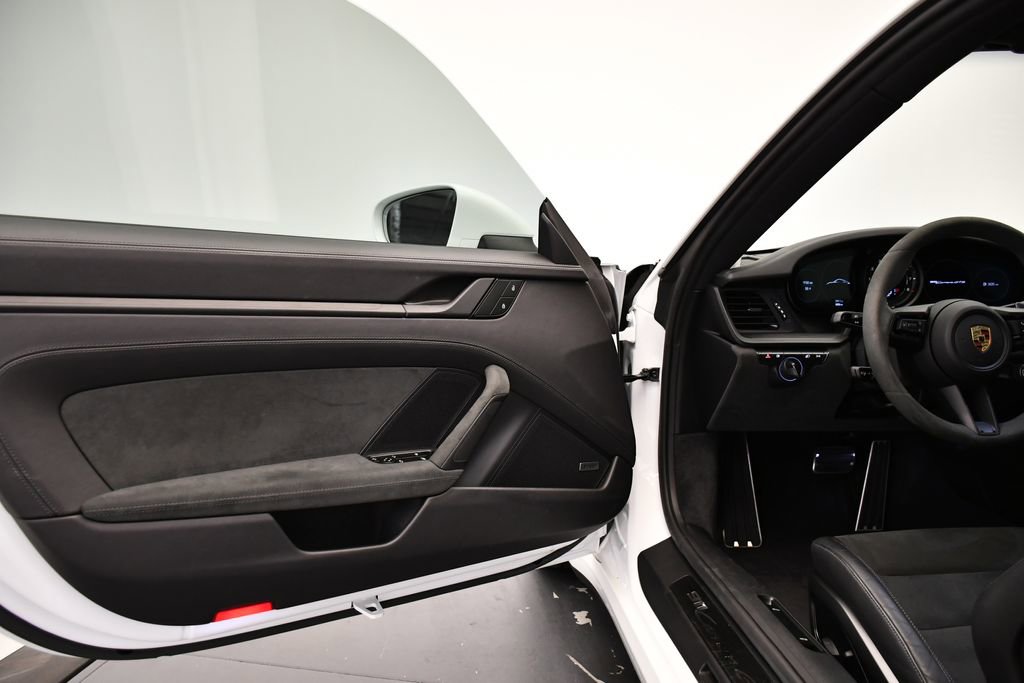 Used 2023 Porsche 911 Carrera GTS image 37