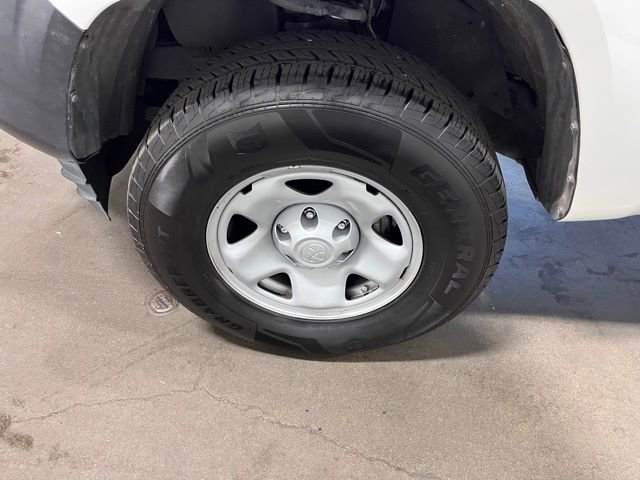 Used 2020 Toyota Tacoma SR image 24