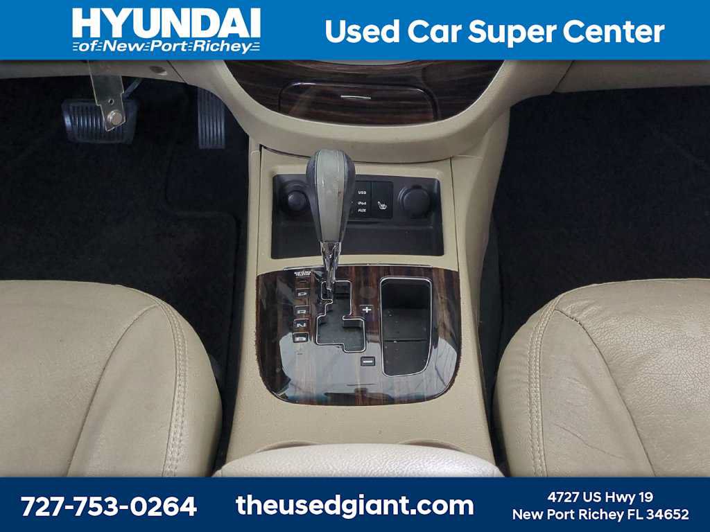 Used 2011 Hyundai Santa Fe Limited FWD image 19