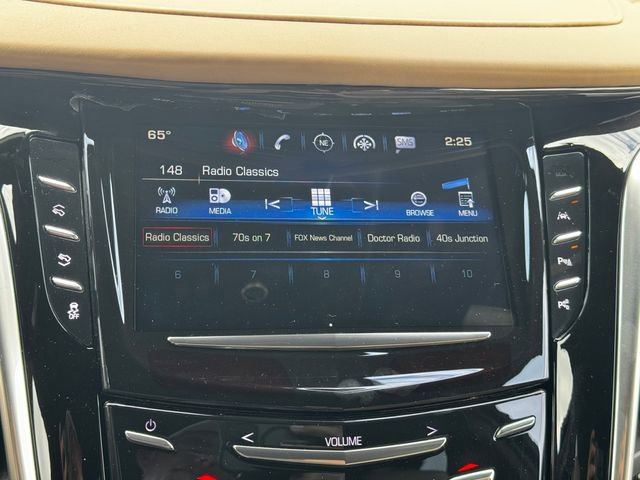 Used 2020 Cadillac Escalade Platinum RWD image 30