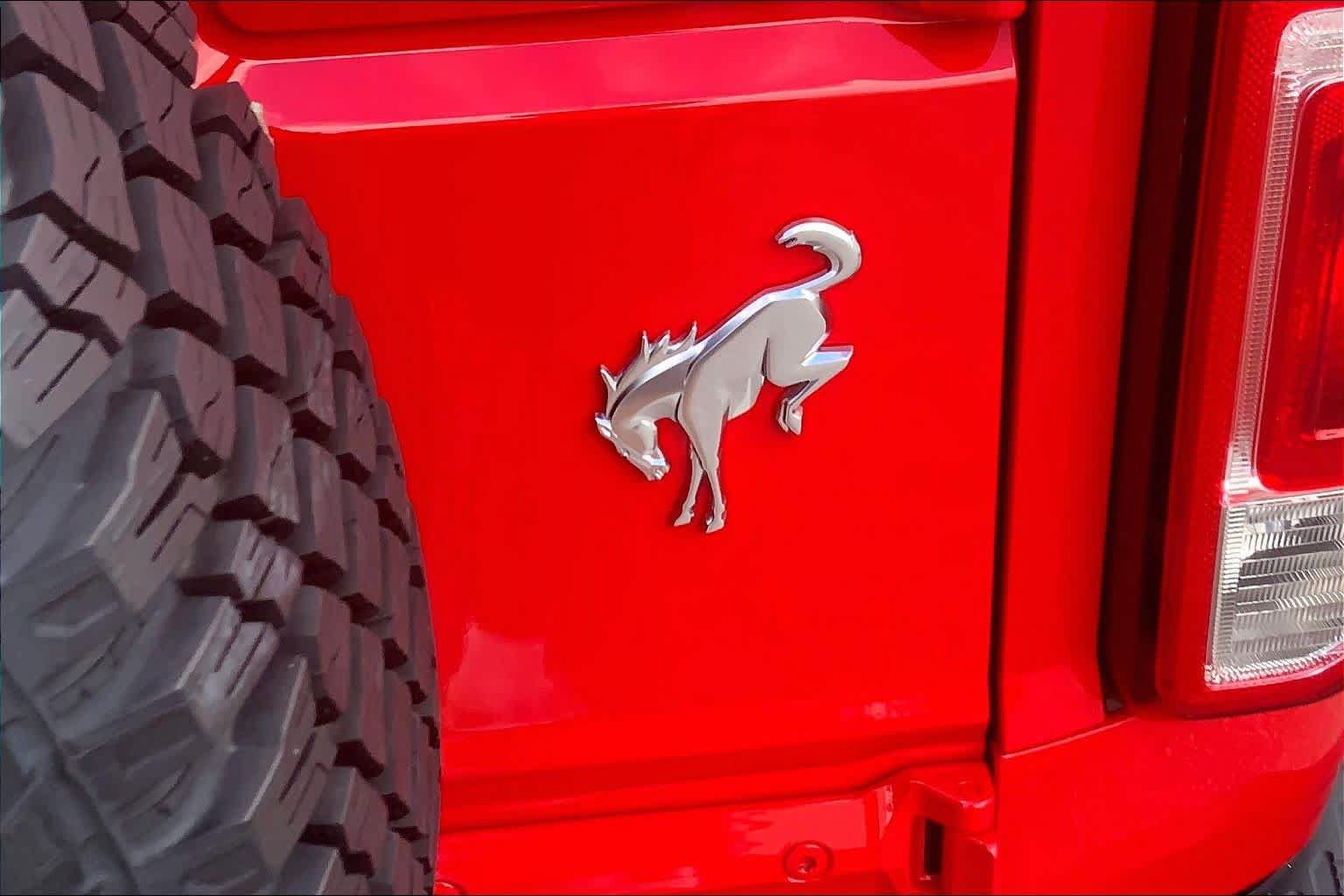 Certified 2024 Ford Bronco Heritage Edition AWD/4WD image 30