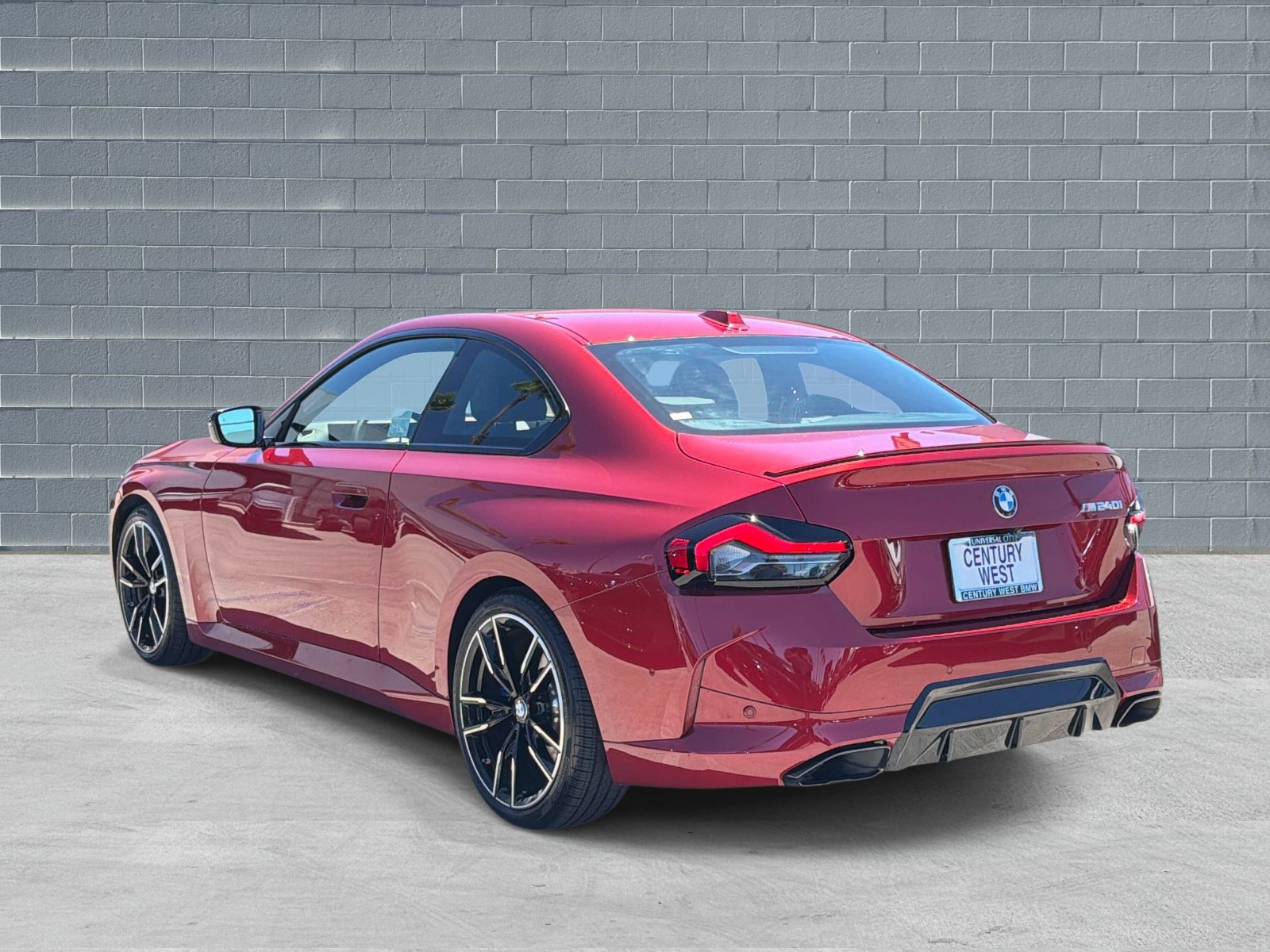 Used 2025 BMW M240i Coupe RWD image 3