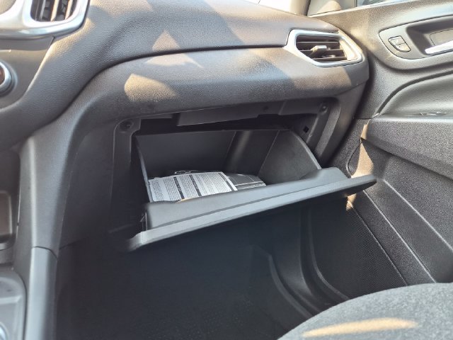 Used 2024 Chevrolet Equinox LT w/ LPO, Floor Liner Package FWD image 29