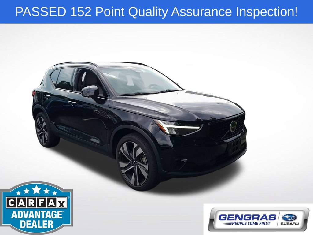 Used 2024 Volvo XC40 B5 Plus w/ Protection Package Premier AWD/4WD 360° Tour