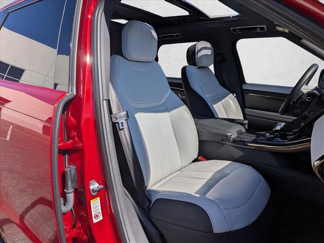 Used 2023 Land Rover Range Rover Sport SE Dynamic image 21