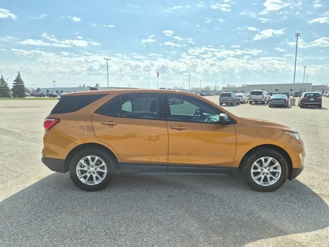 Used 2018 Chevrolet Equinox LS FWD image 4