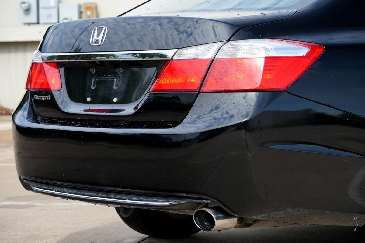 Used 2015 Honda Accord LX image 32