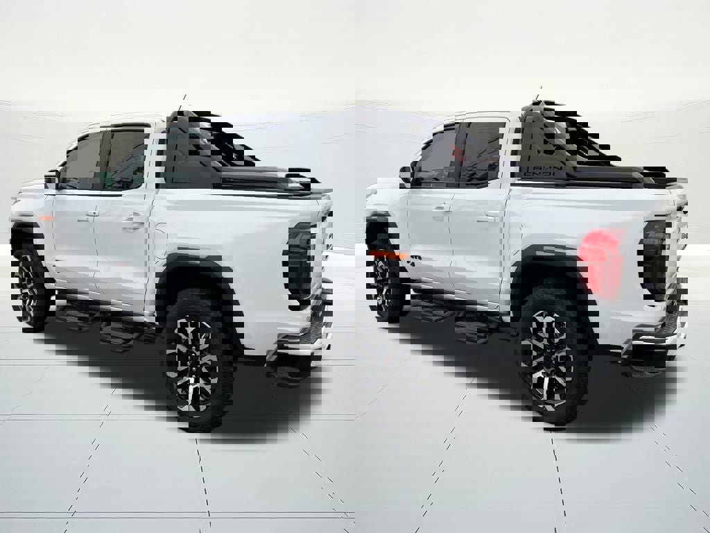 Used 2025 GMC Canyon AT4 w/ Nightfall Edition image 3