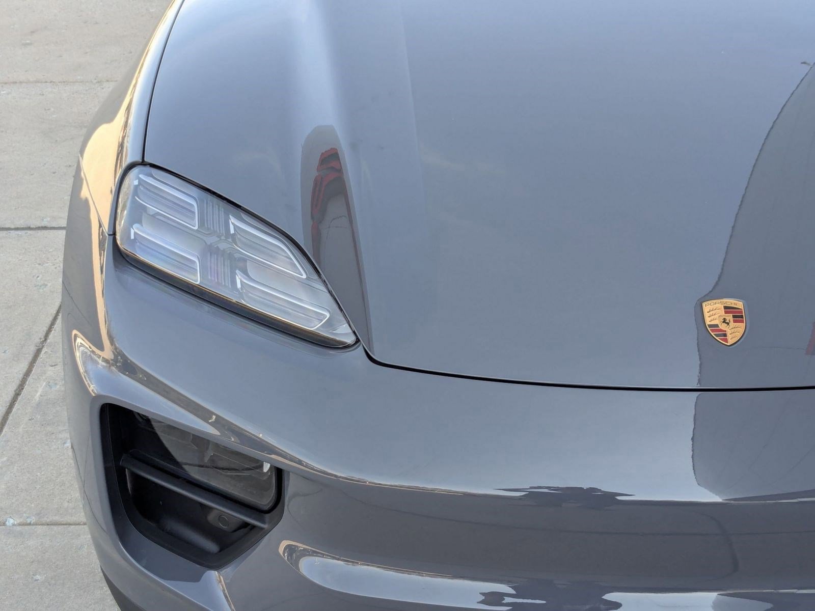 New 2026 Porsche Macan Electric RWD image 12