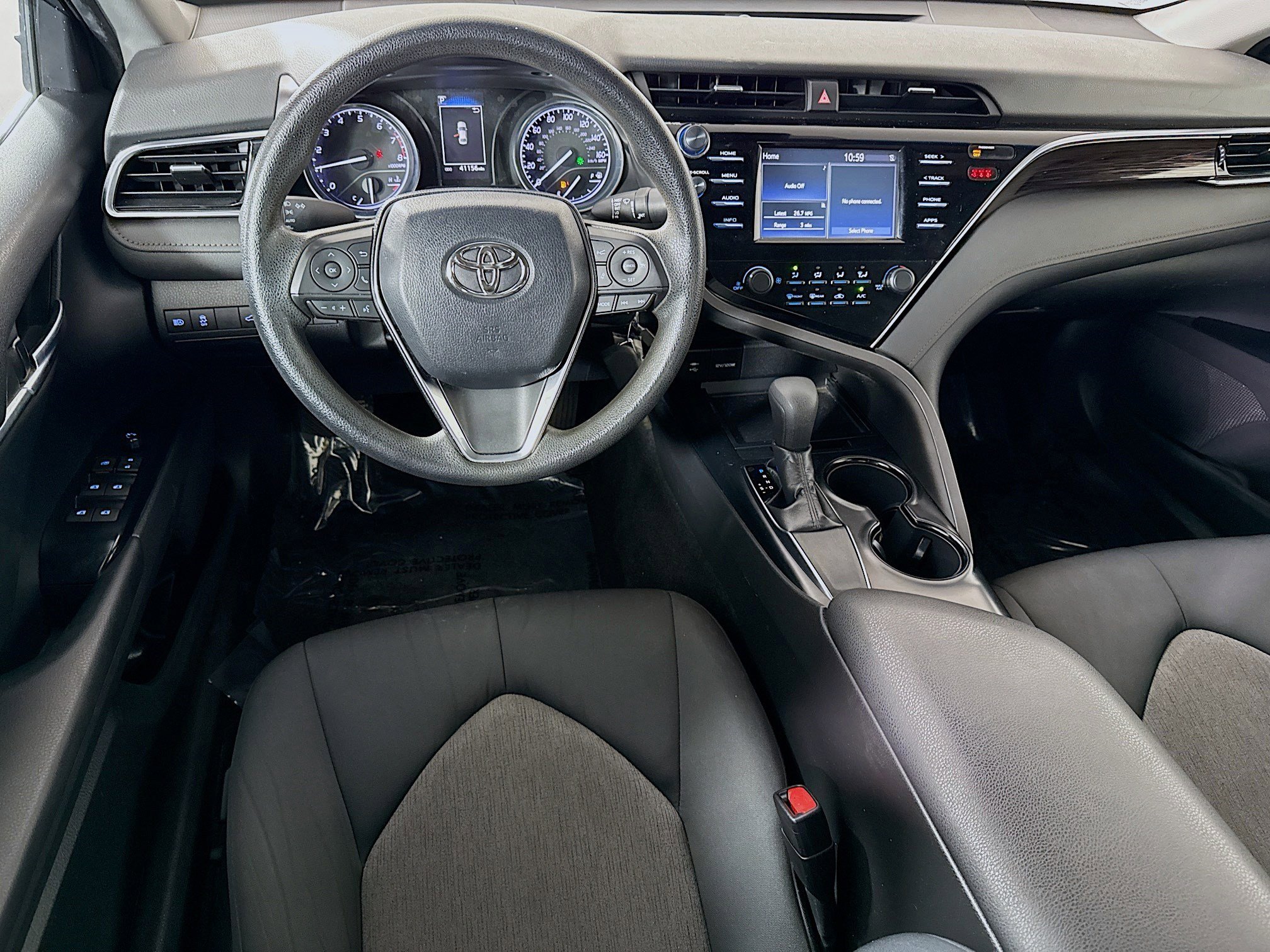 Used 2018 Toyota Camry LE image 17