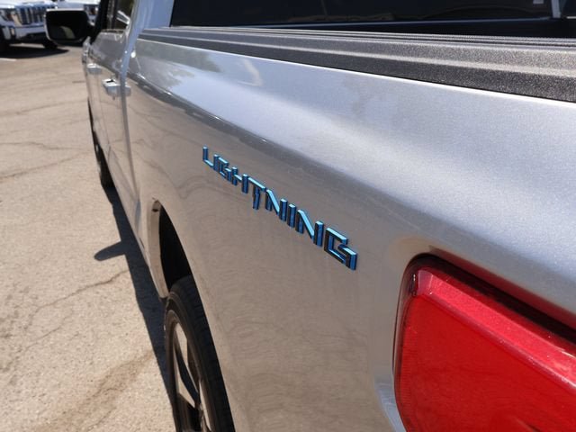 Used 2023 Ford F150 Lightning Platinum AWD/4WD image 10