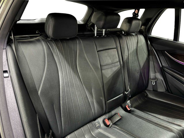 Used 2017 Mercedes-Benz E 400 4MATIC Wagon image 58