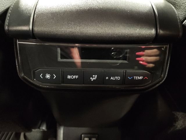 Used 2022 Toyota Highlander L FWD image 20