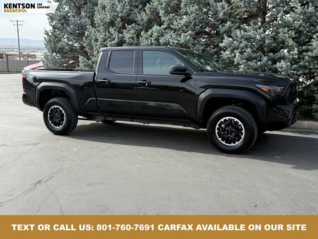 Used 2025 Toyota Tacoma TRD Off-Road image 11