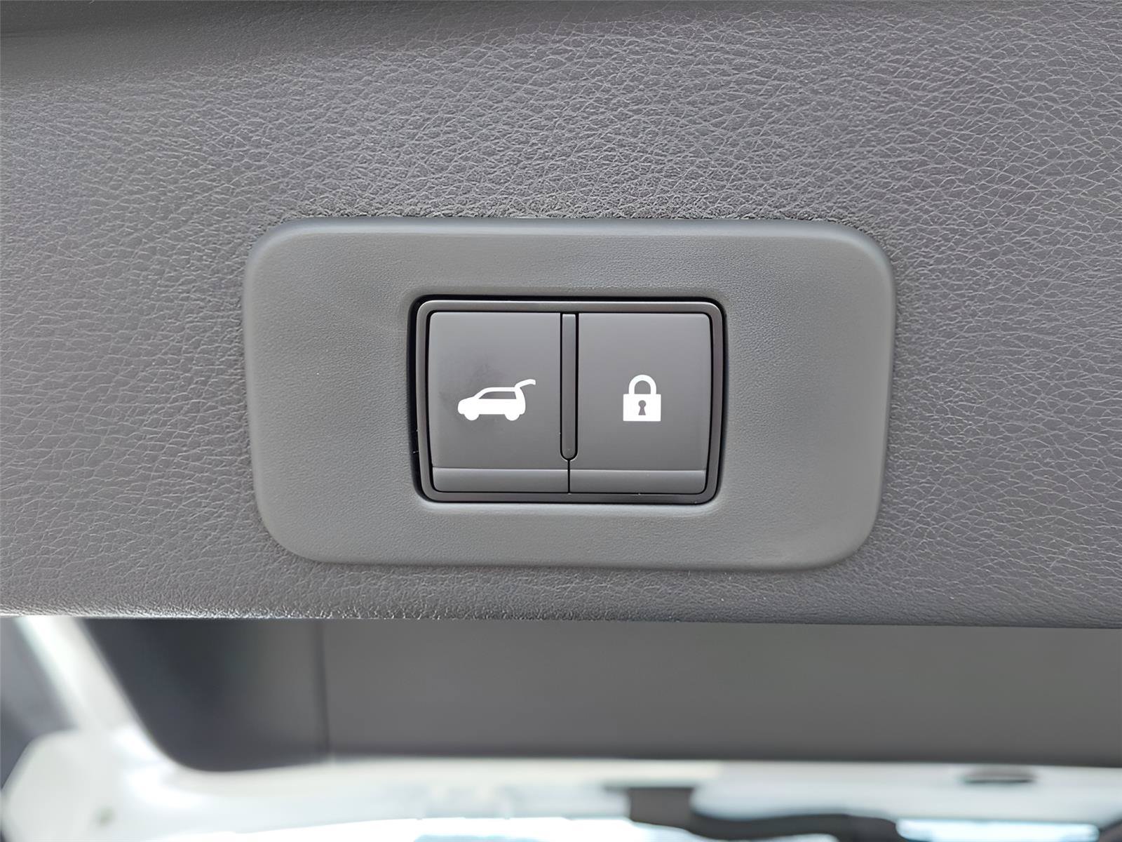 New 2026 Nissan Murano Platinum w/ Cargo Package AWD/4WD image 17