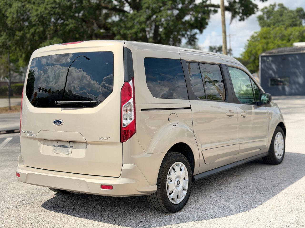 Used 2014 Ford Transit Connect XLT image 5