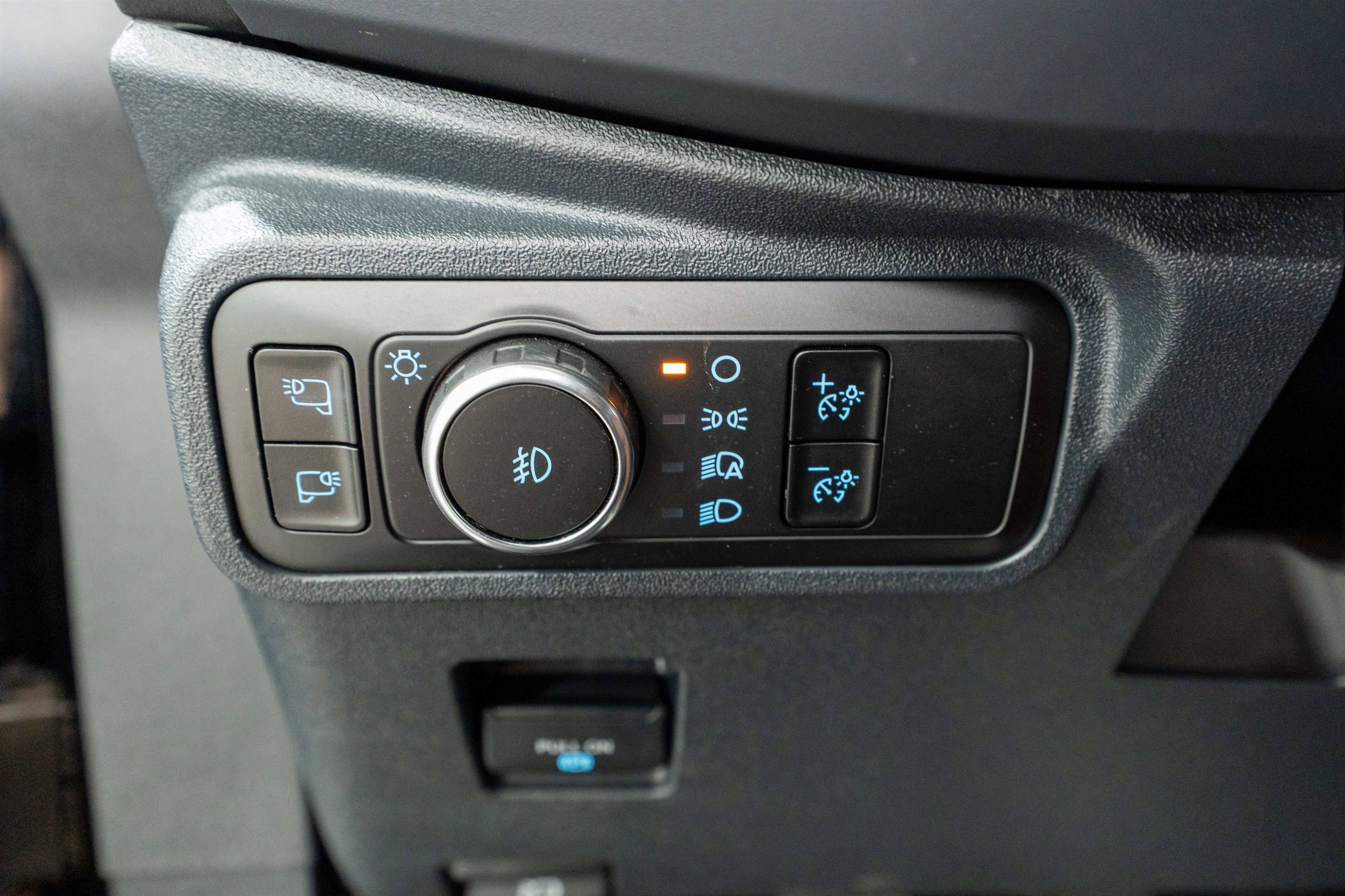 Used 2025 Ford Bronco Badlands image 31