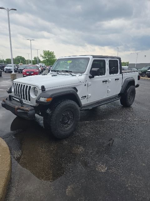 Used 2021 Jeep Gladiator Sport w/ Trailer Tow Package AWD/4WD image 2