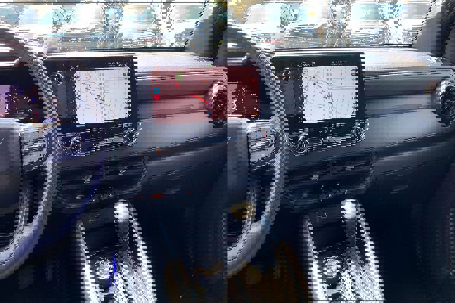 Used 2023 Chevrolet Colorado Trail Boss w/ Technology Package AWD/4WD image 7