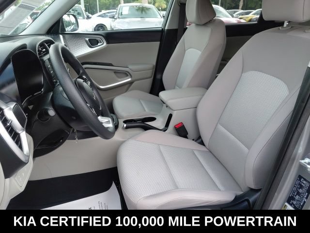 Certified 2025 Kia Soul LX w/ LX Technology Package FWD image 21