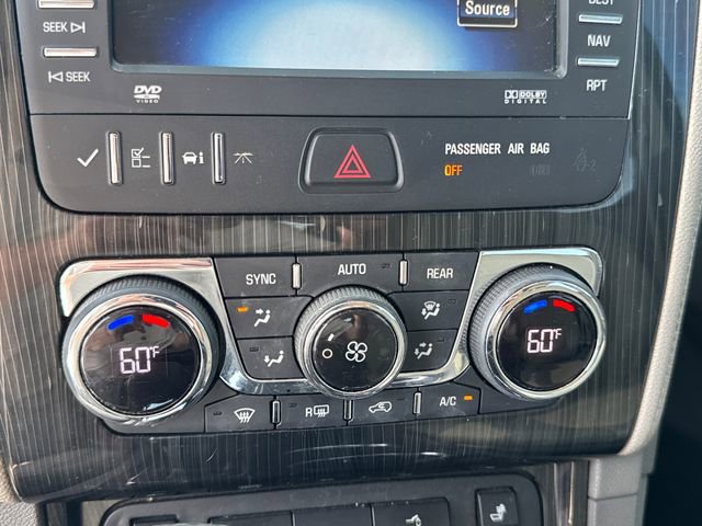 Used 2015 Chevrolet Traverse LT image 25