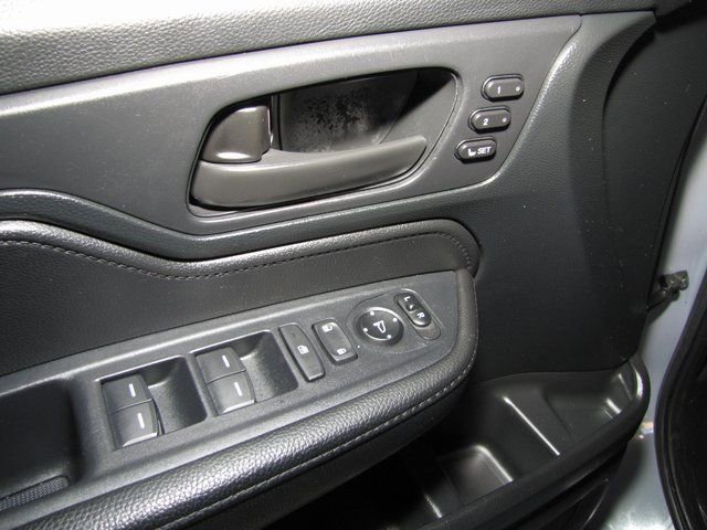 Certified 2023 Honda Odyssey Sport image 12